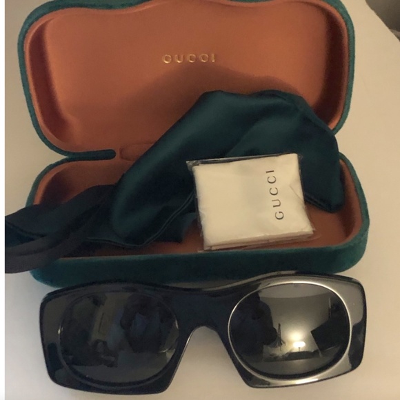 Gucci GG0628S 002 57 Sunglasses main image 4